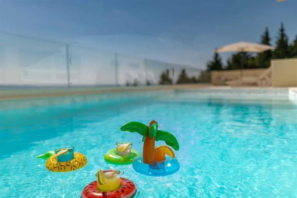 Villa Mara Ondo Starigrad-Paklenica
